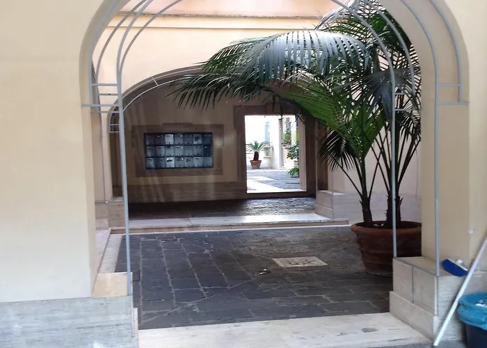 Orange Garden לינה וארוחת בוקר 4*