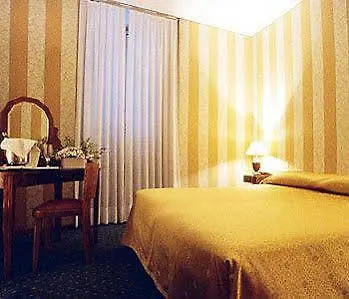 Orange Garden לינה וארוחת בוקר 4*